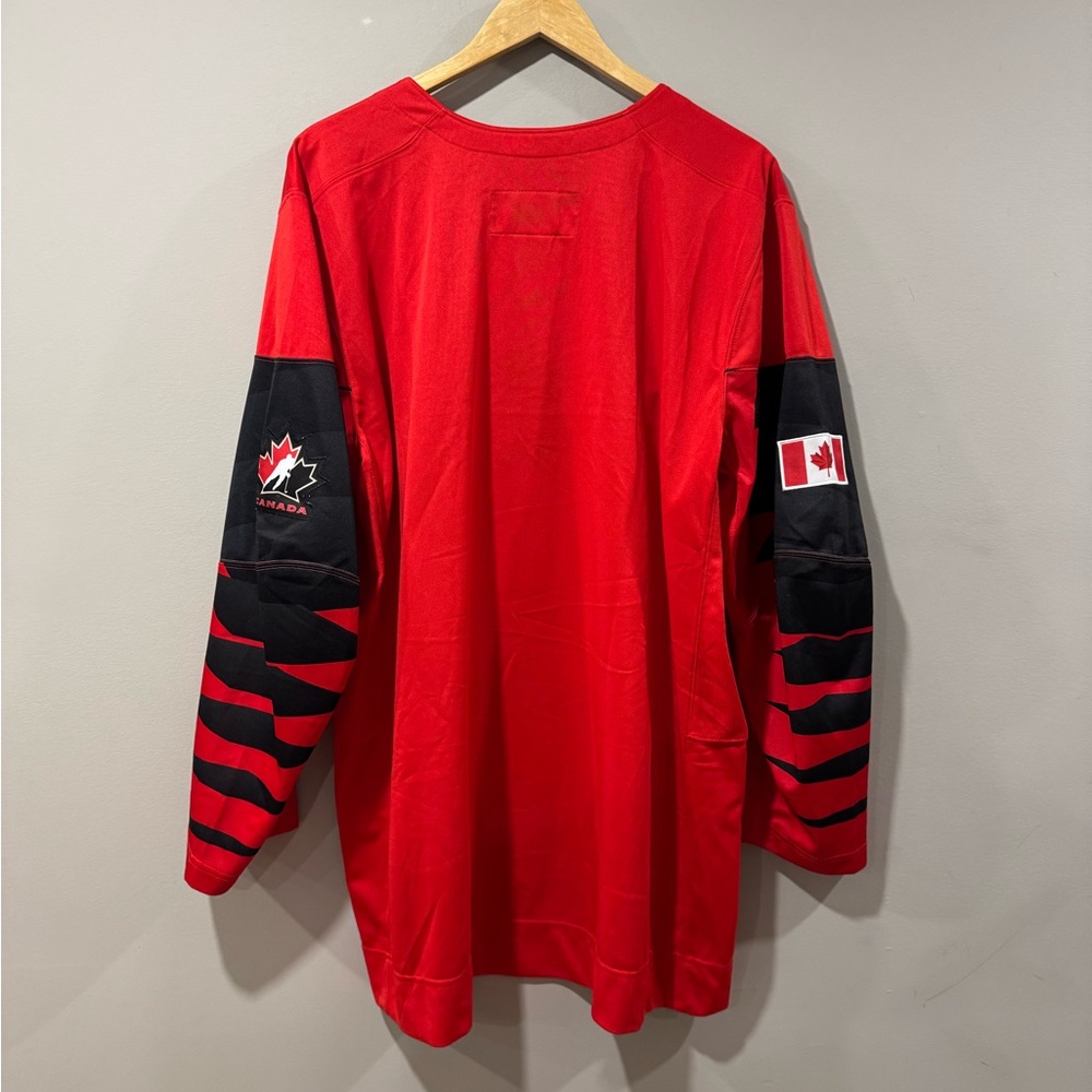 Nike Team Canada Olympic Official Jersey - XL - Picture 2 of 8